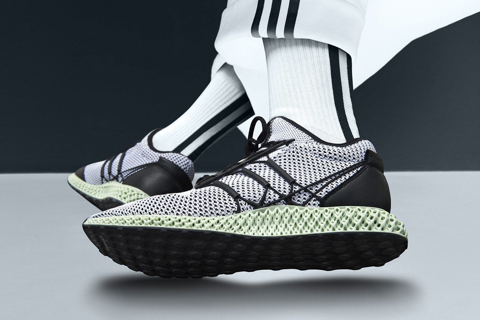 Y-3 革新運動鞋 RUNNER 4D 發售消息正式揭曉