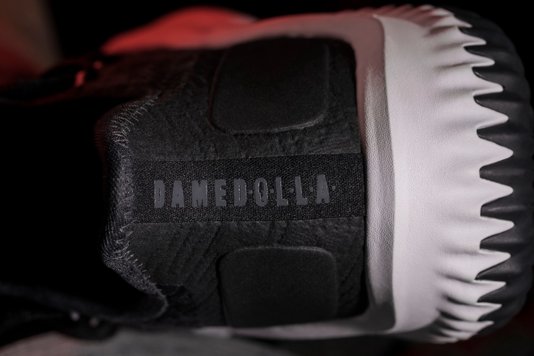 adidas 全新球鞋 Dame DOLLA 內地發售信息