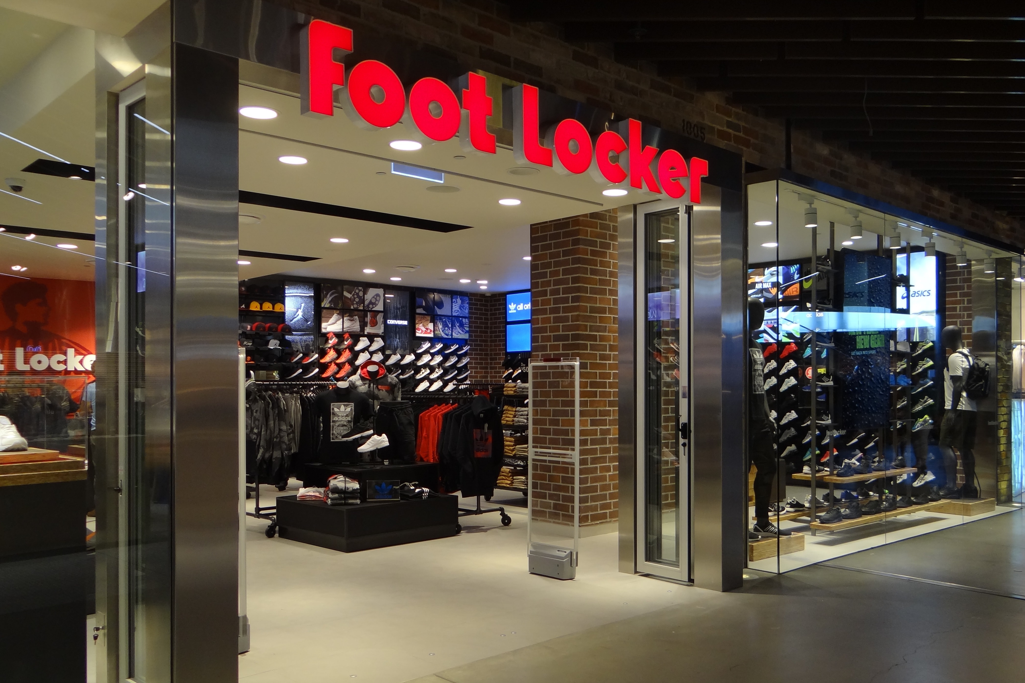Foot Locker 宣布將在年底前關閉 110 間店鋪