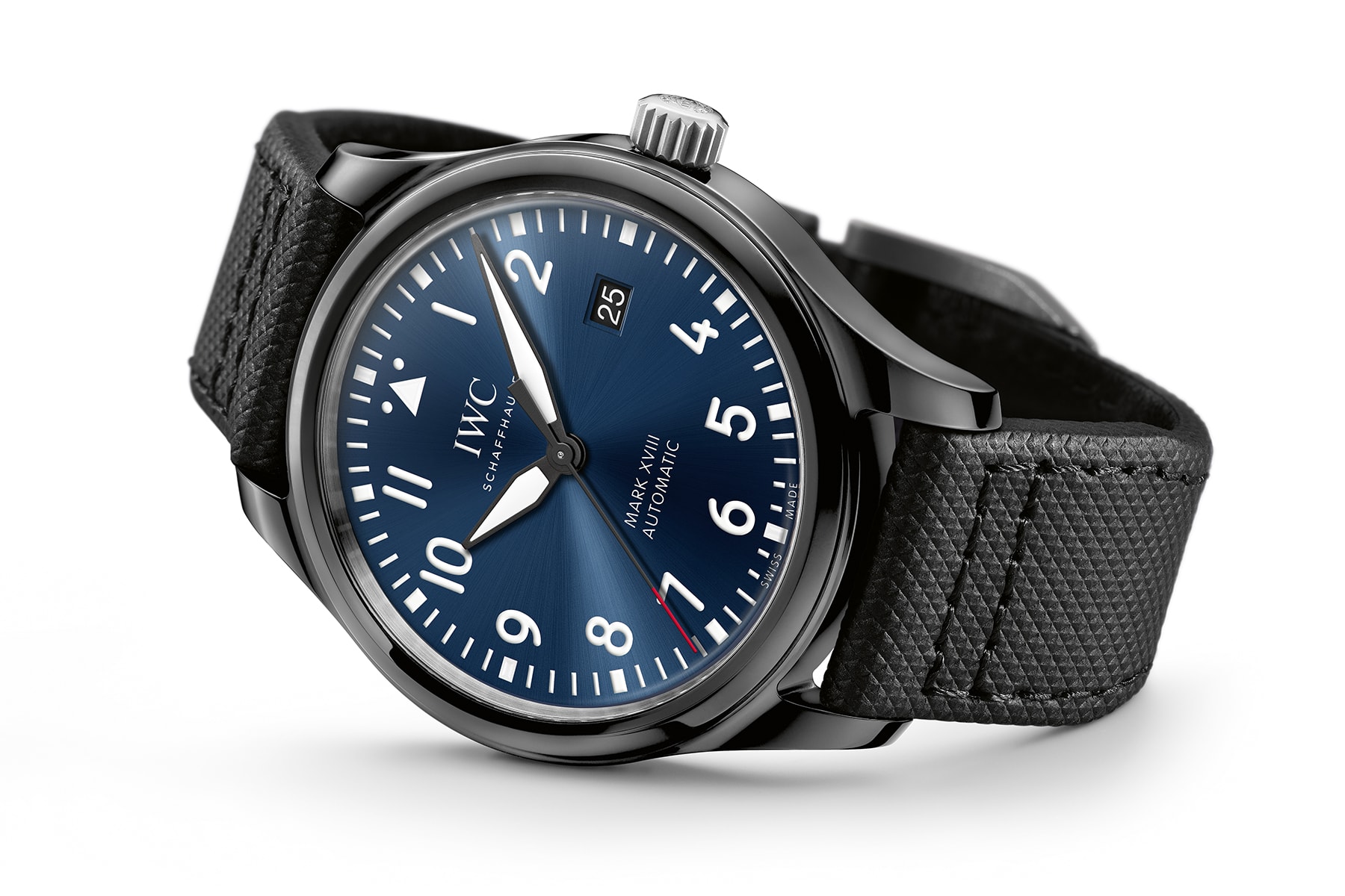 IWC 經典軍錶款式 Mark XVIII 推出全新藍黑限量版