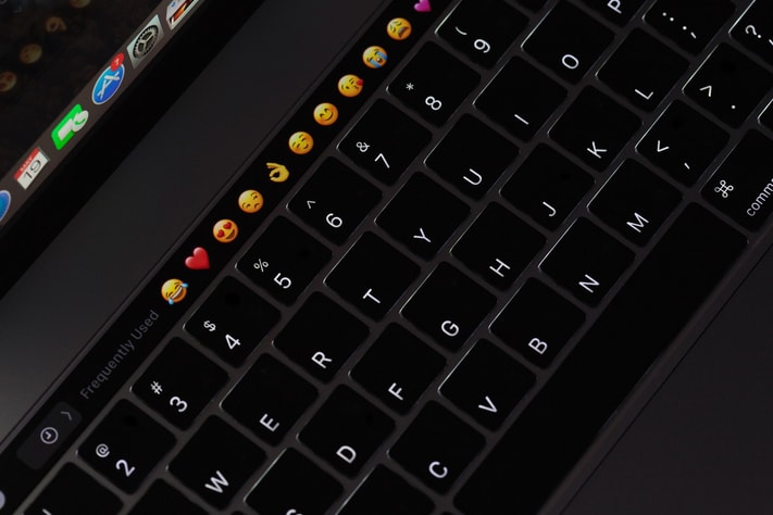 Apple MacOS 10.14 Beta 版本發現「Dark Mode」功能選項