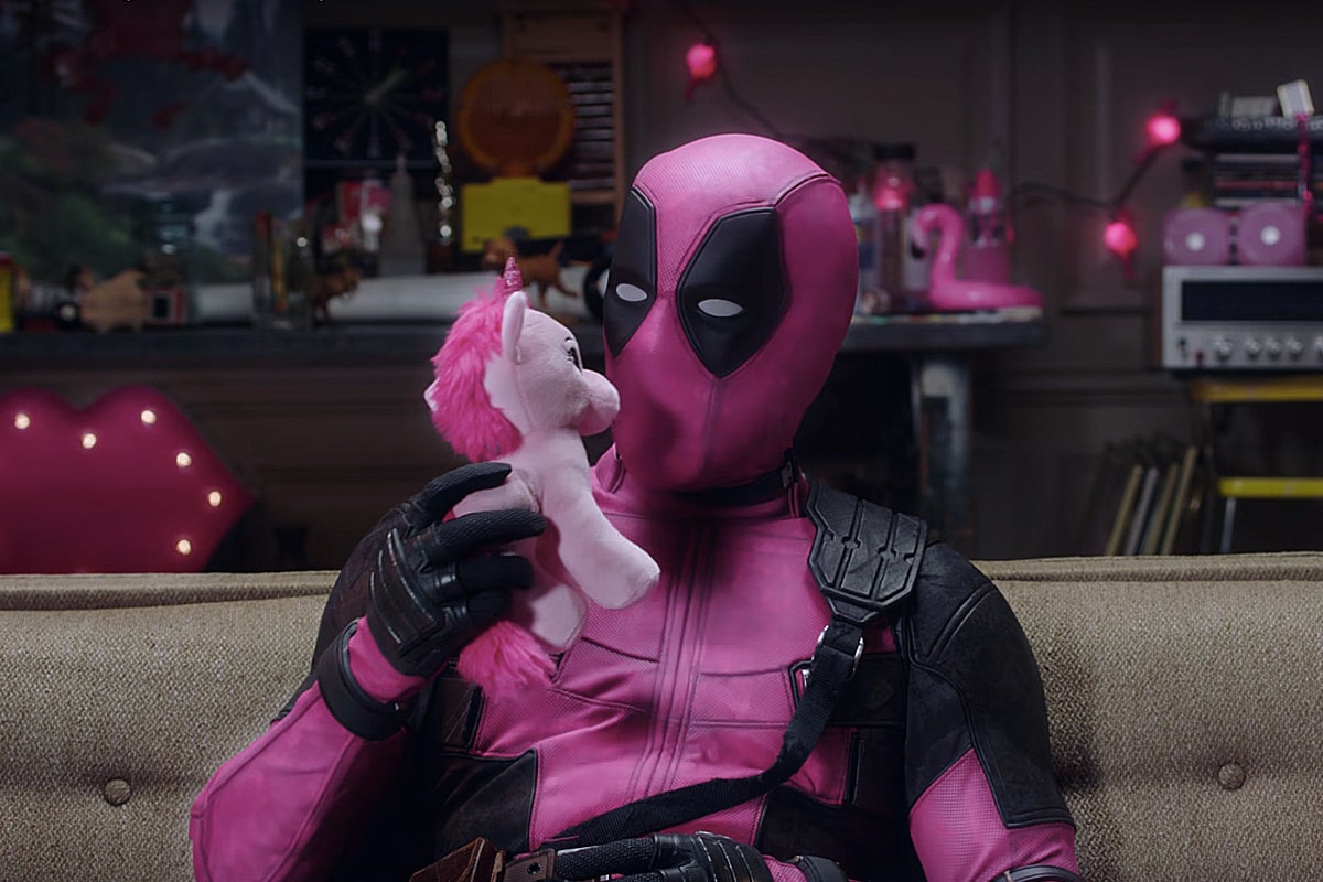 Deadpool 穿上全新粉紅色戰衣亮相