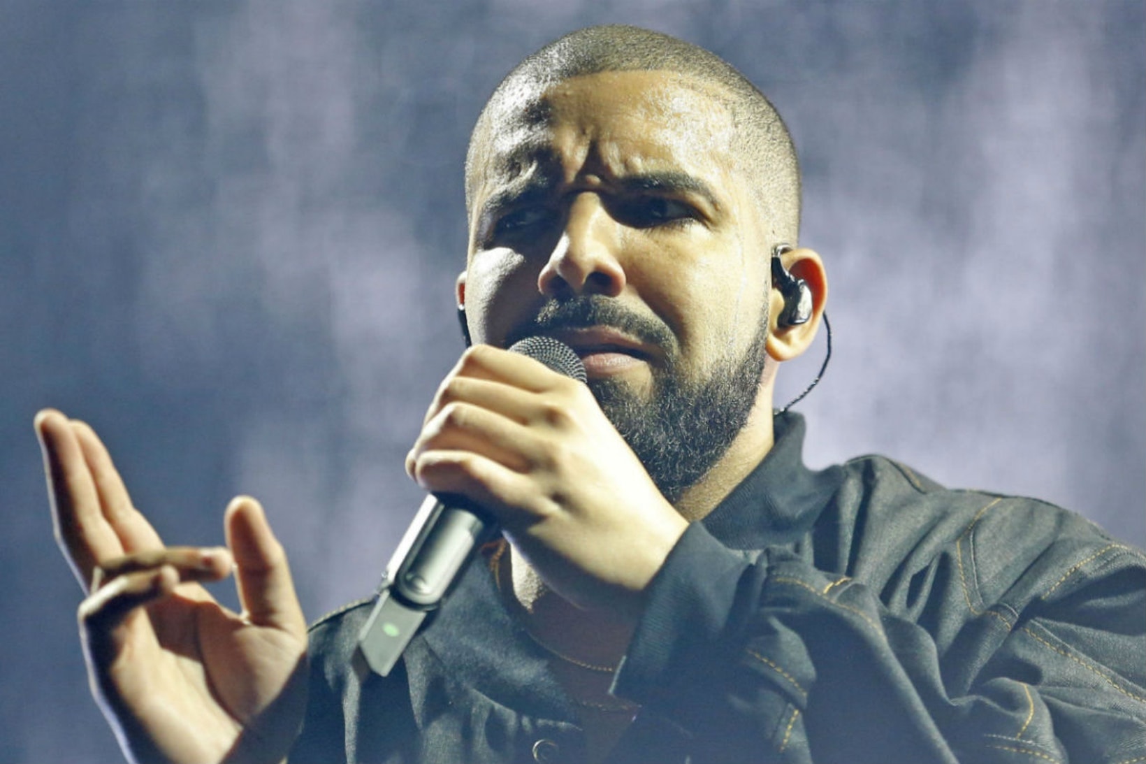 Drake 再次空降 Billboard Hot 100 榜首
