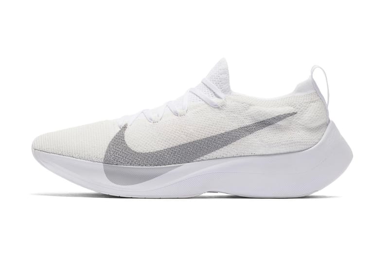 Nike Vapor Street Flyknit 全新配色設計「White/Wolf Grey」