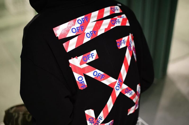 Off-White™ 推出台北獨佔「BARRICADE TAPE」連帽衫