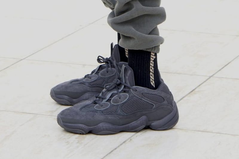 YEEZY SUPPLY 公佈 YEEZY 500 及 700 全新「Utility Black」配色上脚预览