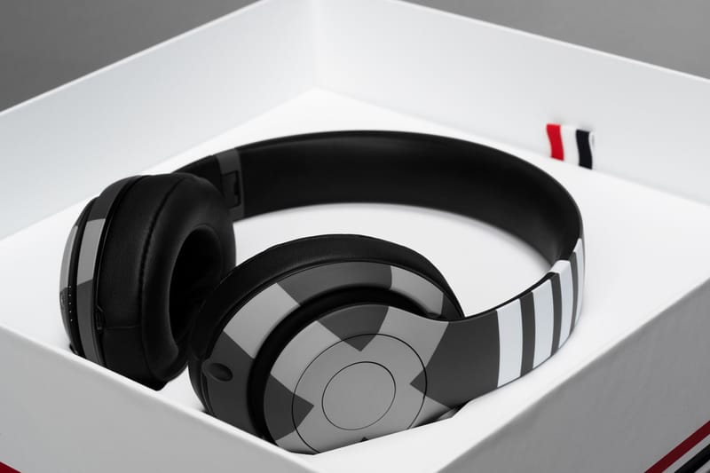 Beats by Dr.Dre x Thom Browne 為 LeBron James 定製耳機