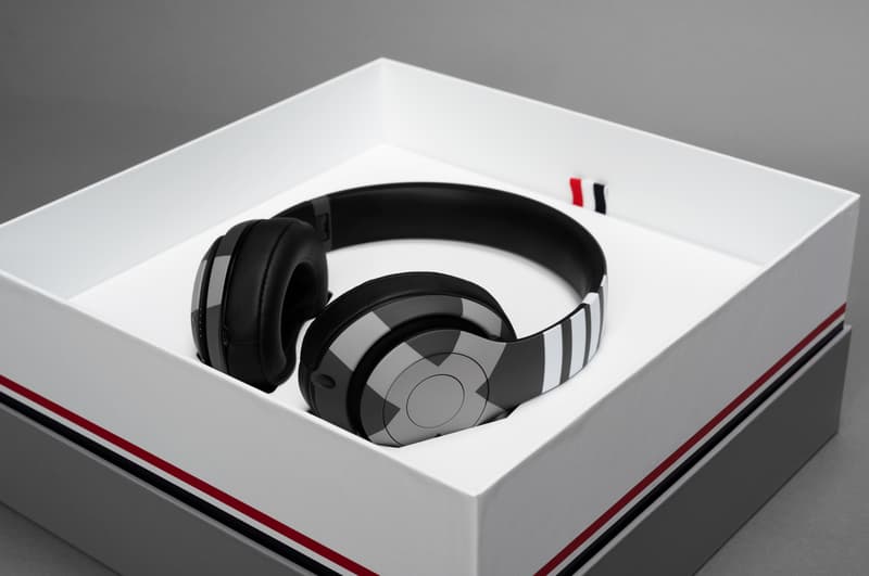 Beats by Dr.Dre x Thom Browne 為 LeBron James 定製耳機