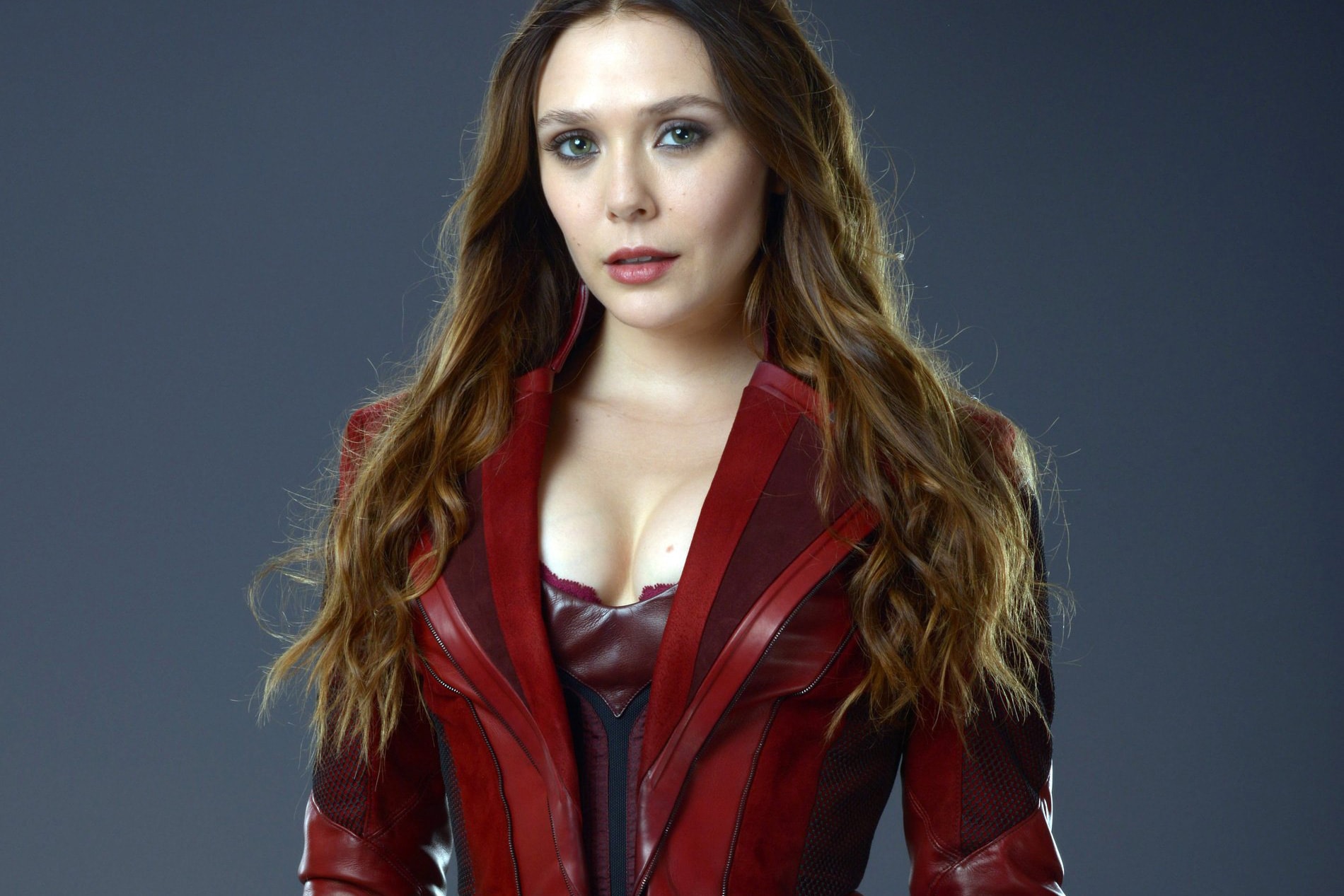 Elizabeth Olsen 希望 Marvel 能為 Scarlet Witch 改良戰衣