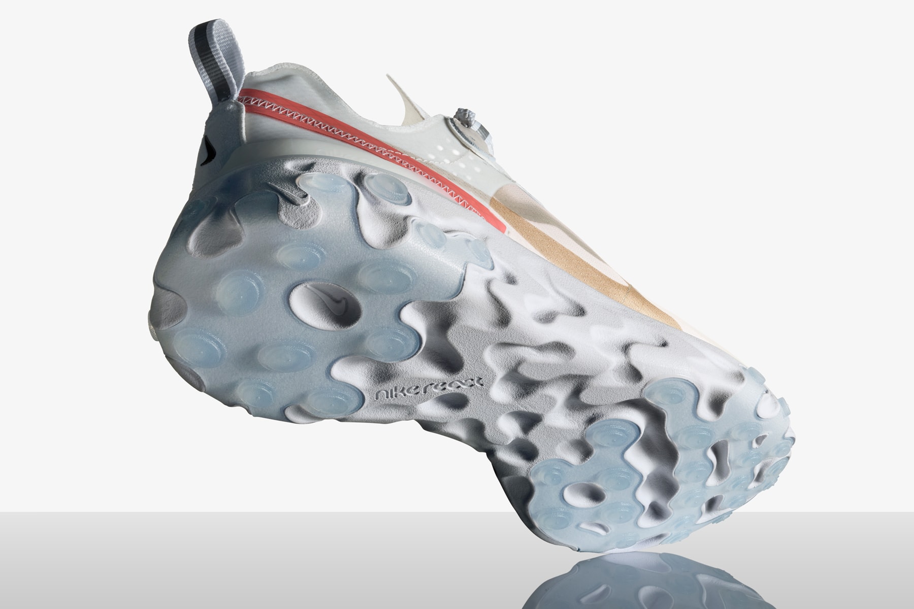 Nike 全新跑鞋 React Element 87 正式登場