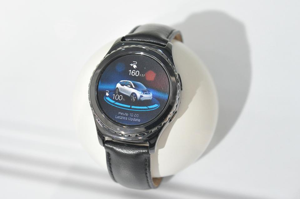 Fossil 將於 2019 年推出 BMW 智能腕錶