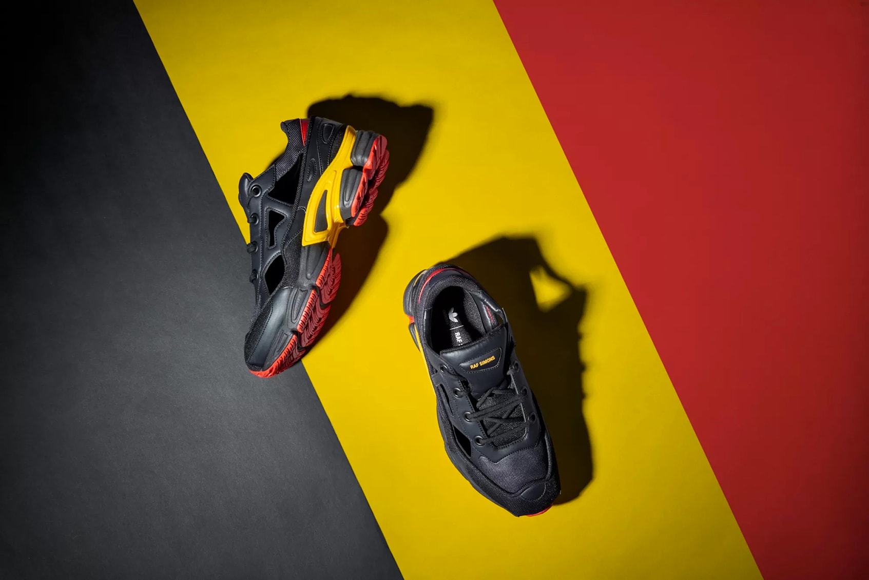 adidas Originals by Raf Simons Ozweego Replicant 全新「Belgium」配色即將上架