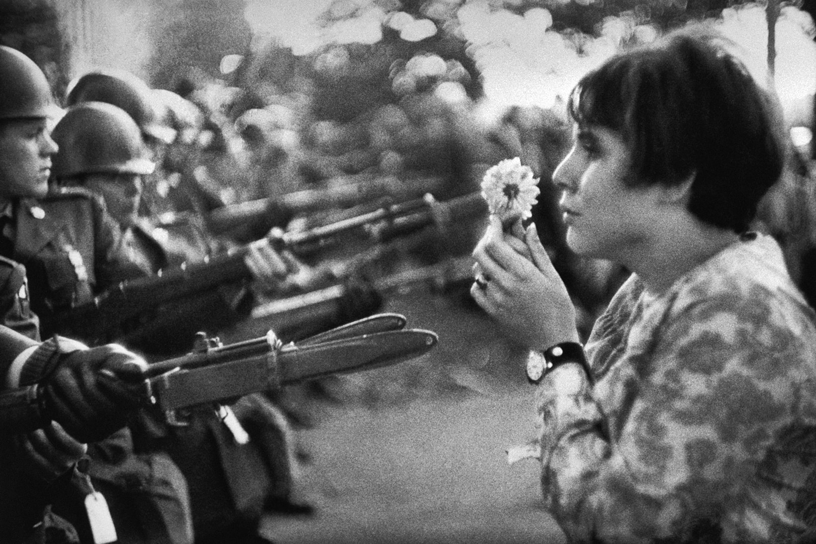 日本花卉藝術家 Azuma Makoto 為 The Mass 策劃戰爭主題攝影展