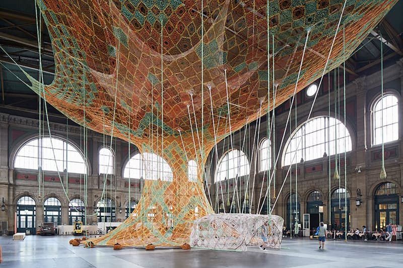 Ernesto Neto 於蘇黎世火車總站打造全新裝置藝術「GaiaMotherTree」