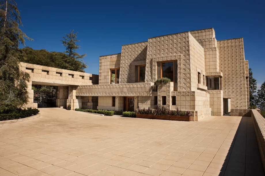 Frank Lloyd Wright 標誌性 Ennis House 以 $2,300 萬美元價格出售