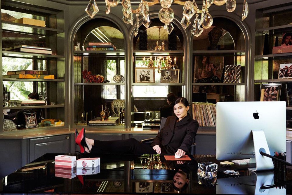 Kylie Jenner 以成功女性企業家身分登上《Forbes》最新一期封面