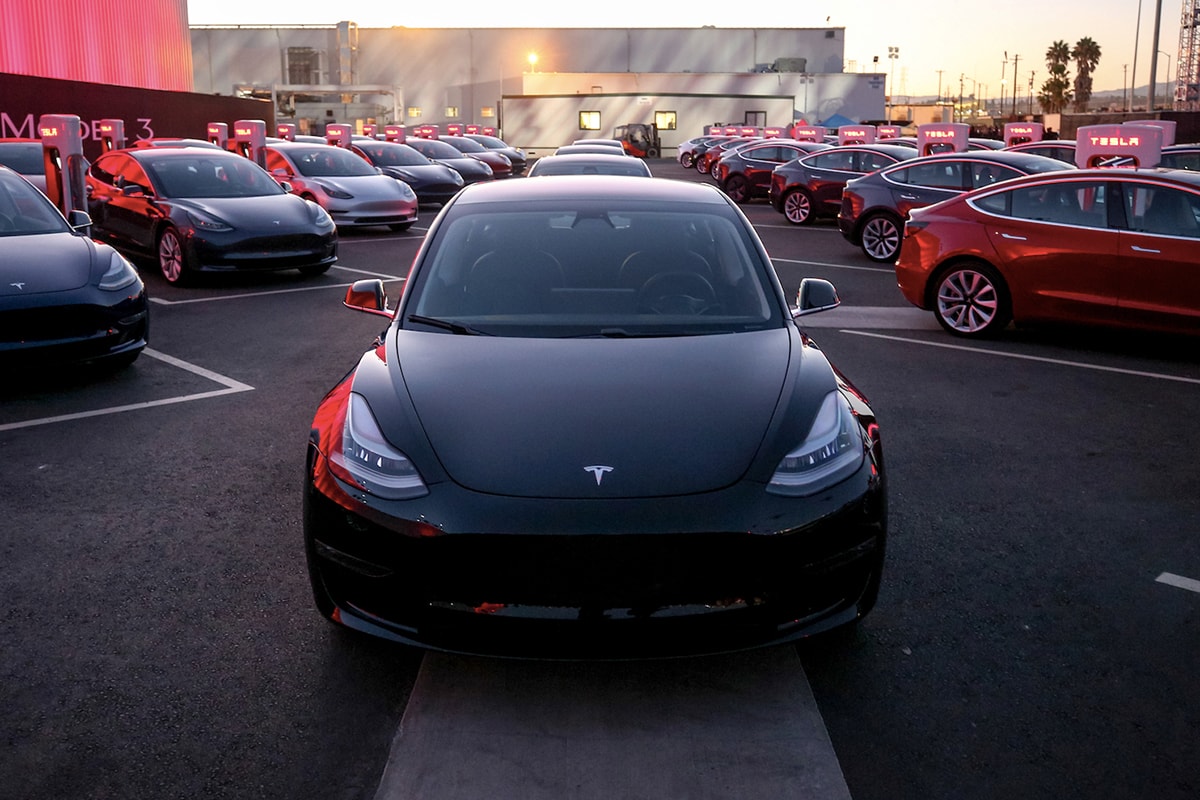 收車在望？Tesla 終於達成 5,000 台每周產量