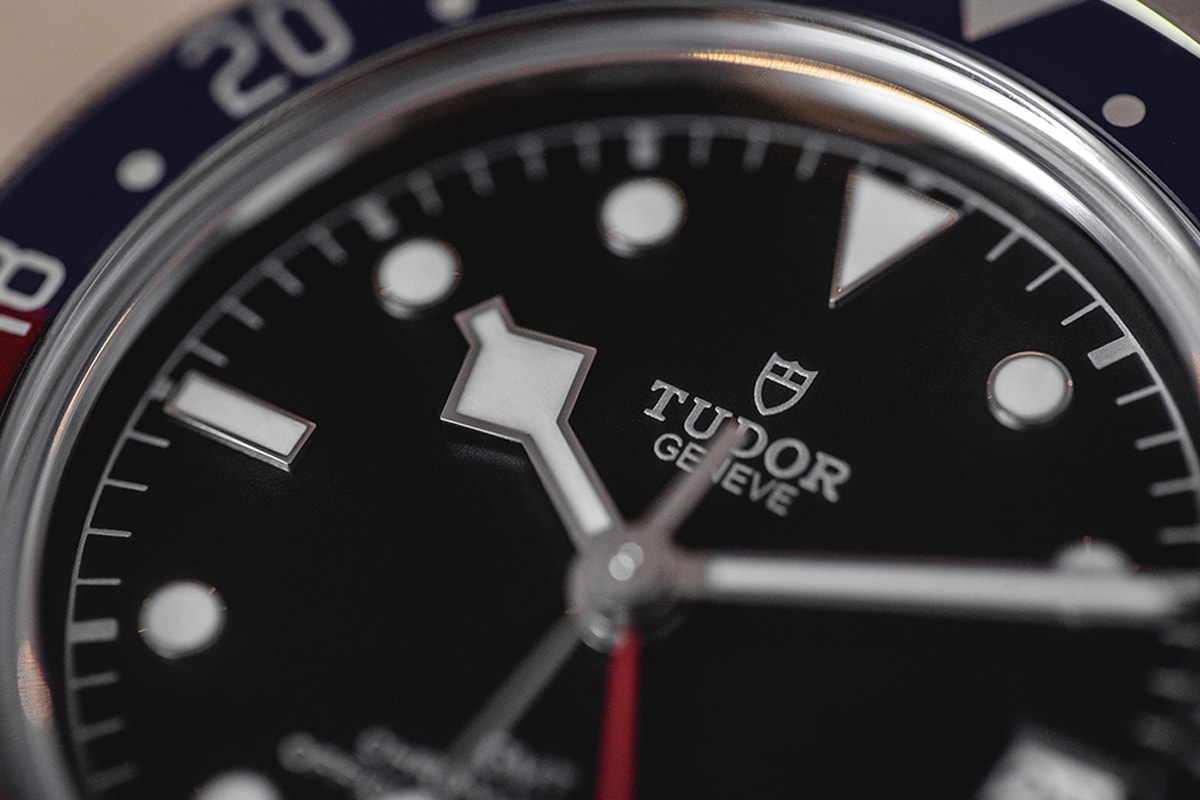 近賞 TUDOR 年度最矚目「百事圈」Black Bay GMT 錶款