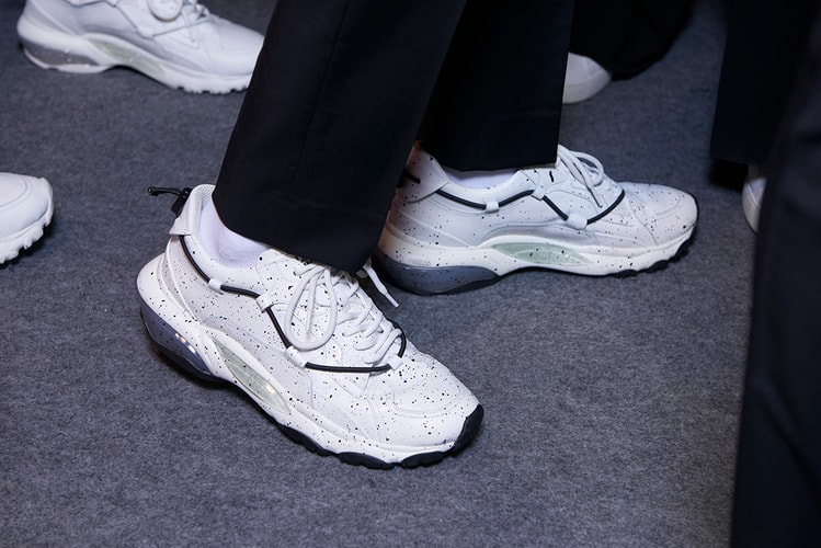 VALENTINO 靠什么闯入 Chunky Sneakers「战局」?