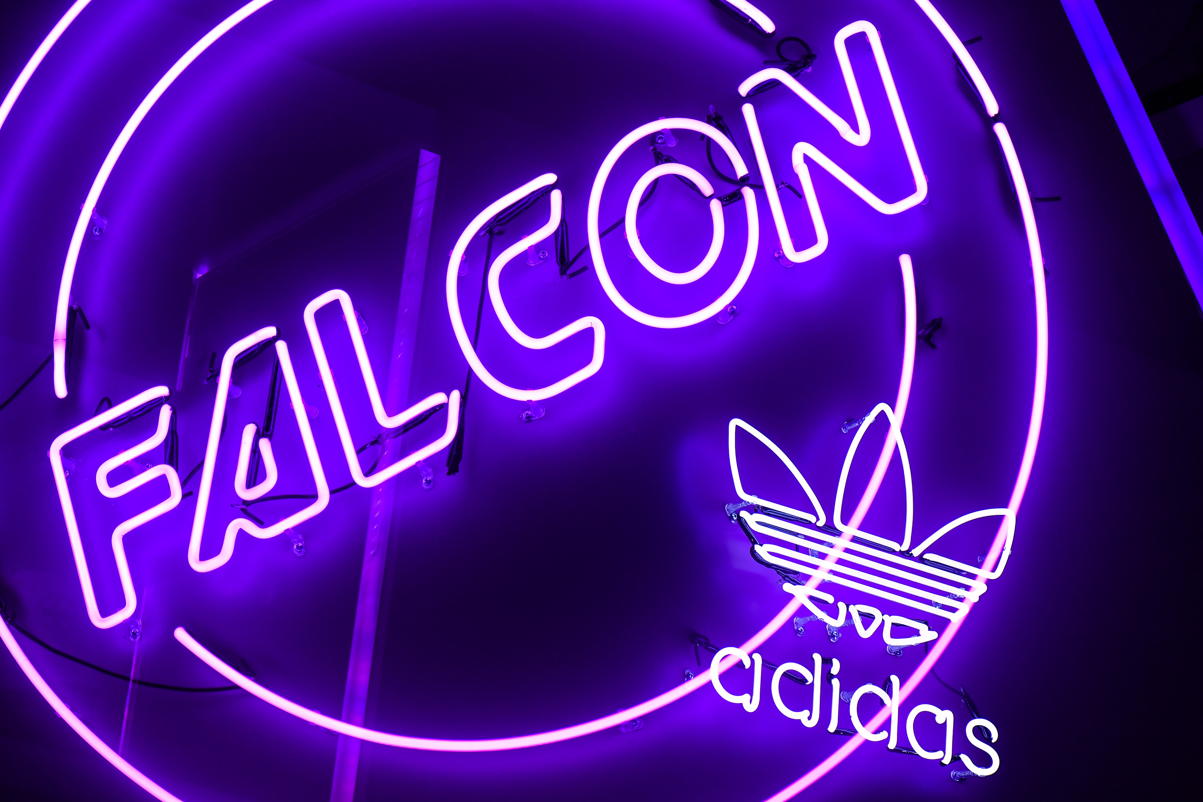 adidas Originals Falcon 复古派对现场回顾