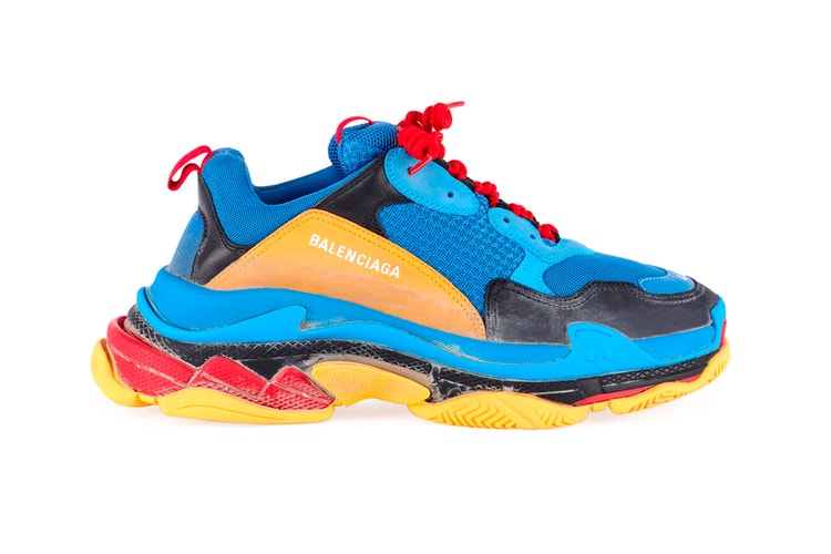 Balenciaga Triple S 全新配色設計正式上架