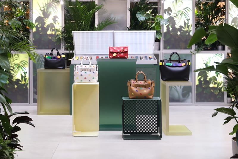 Burberry 于南京开设「The Belt 贝尔特包」限时精品店