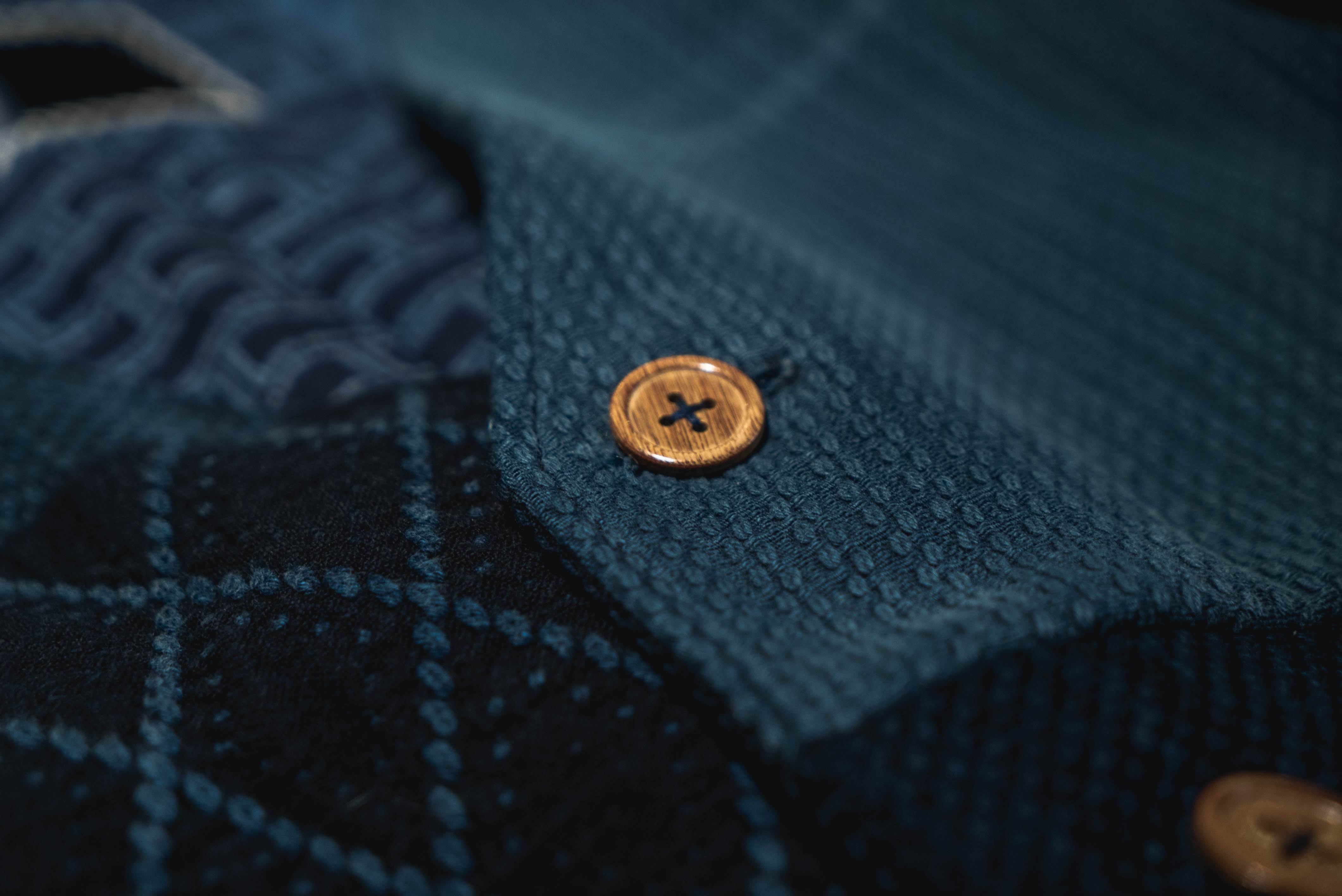 重質不重量－日本藍染服裝品牌 MOTOHIRO AOKI