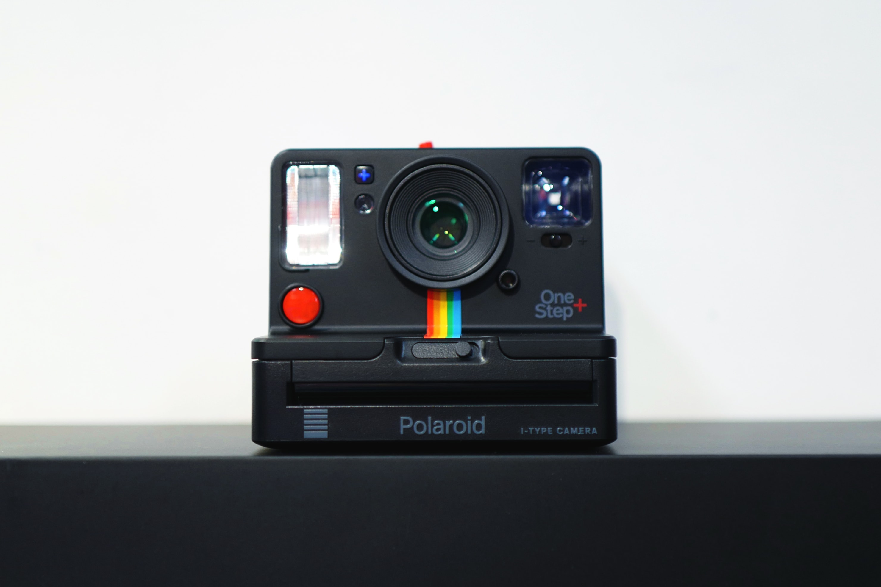 操作更互動 －Polaroid Originals 推出全新 OneStep+ I-Type 相機
