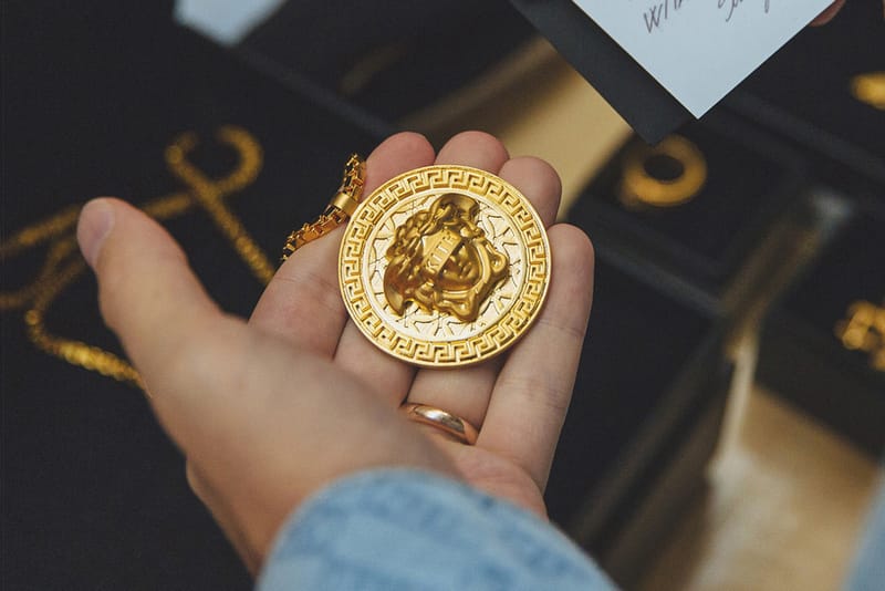 Ronnie Fieg 預告 KITH x Versace 最新聯名企劃