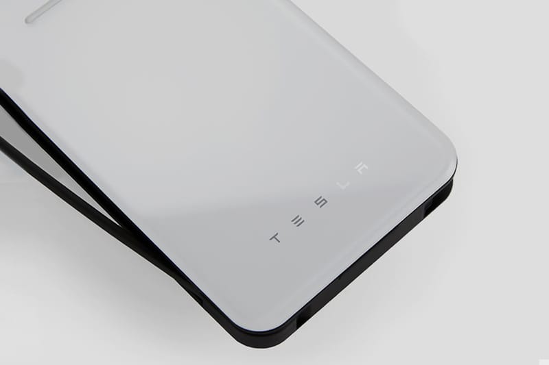 Tesla 手機無線充電器因市場需求太大而下調定價？