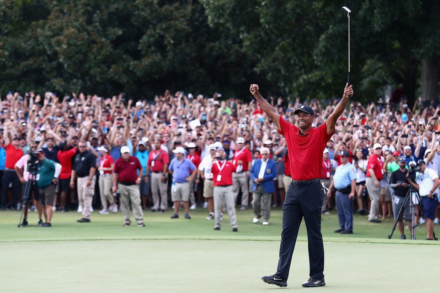 Tiger Woods 睽違 5 年再次拿下 PGA 巡迴錦標賽冠軍