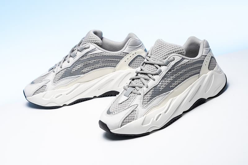 率先近賞 YEEZY BOOST 700 V2 全新配色設計「Static」