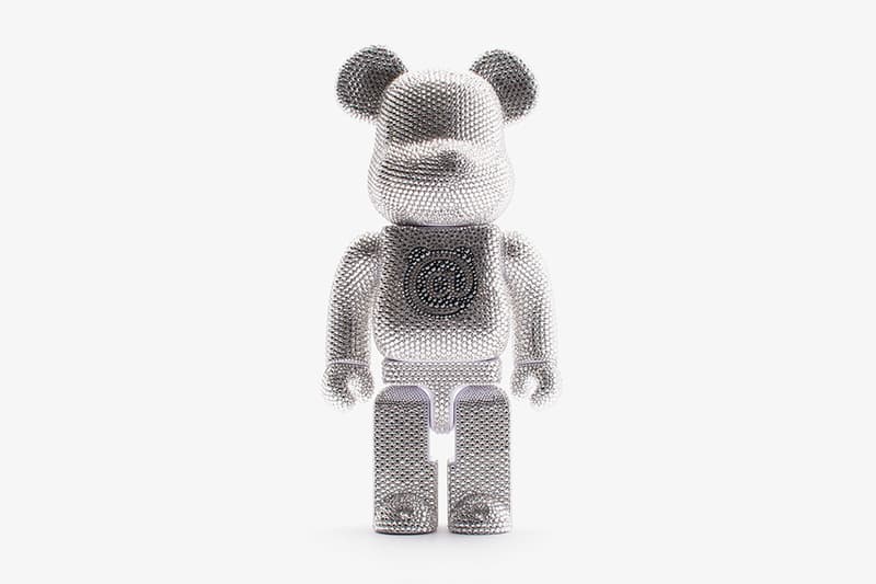 水鑽 BE@RBRICK 重現！LIGHTS STYLE x Medicom Toy 攜手打造「Swarovski」BE@RBRICK 玩偶