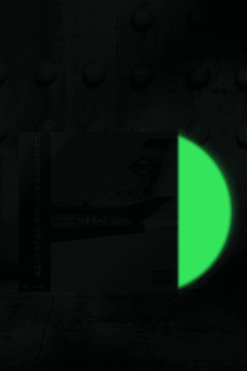 Eminem 推出「KAMIKAZE NIGHT COMBAT」限定單品