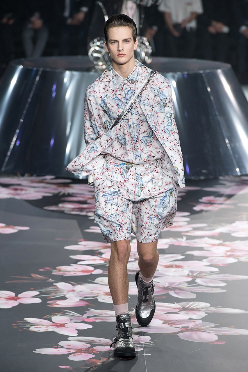 空山基加持！Dior 2019 早秋系列於東京正式發佈