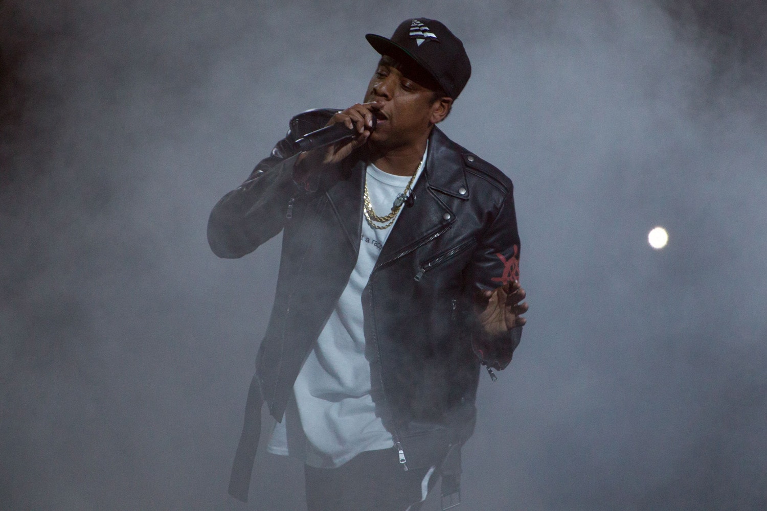 傳言 Jay-Z 試圖阻止 Travis Scott 擔任 Super Bowl 中場秀嘉賓