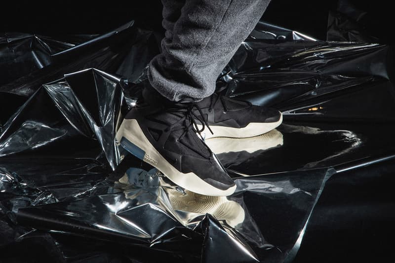 年度重磅鞋款 Nike Air Fear of God 1 黑色版本上腳預覽