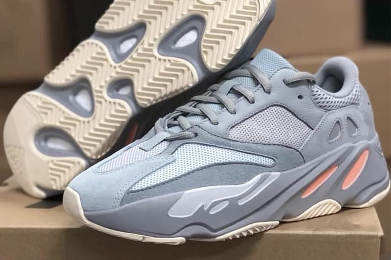 YEEZY BOOST 700 全新「Inertia」配色諜照曝光