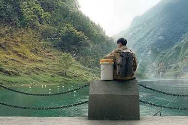 Apple 聯手導演賈樟柯以 iPhone Xs 拍攝《一個桶》