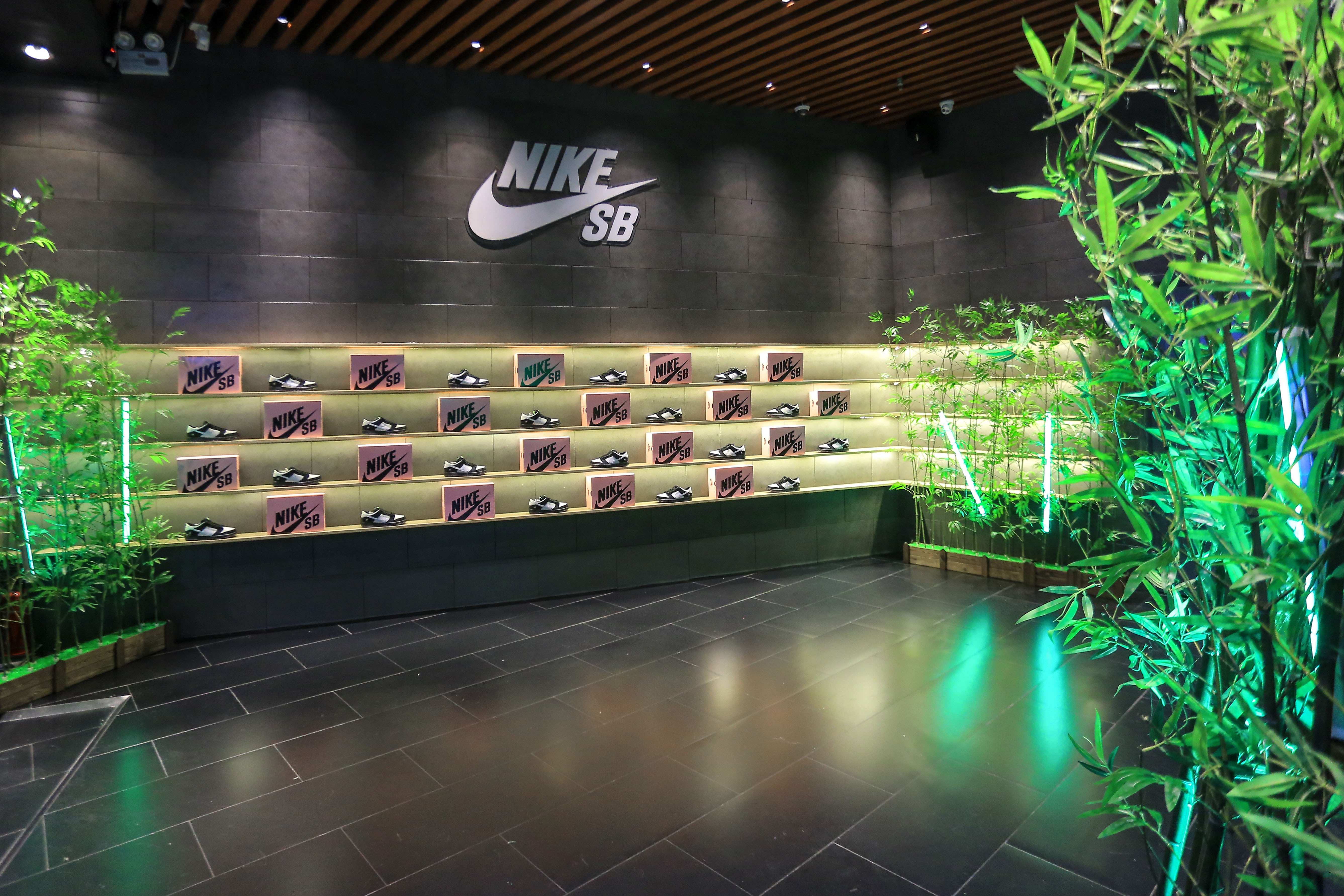 直擊 Jeff Staple x Nike SB Dunk Low「Panda Pigeon」全球線下首發現場