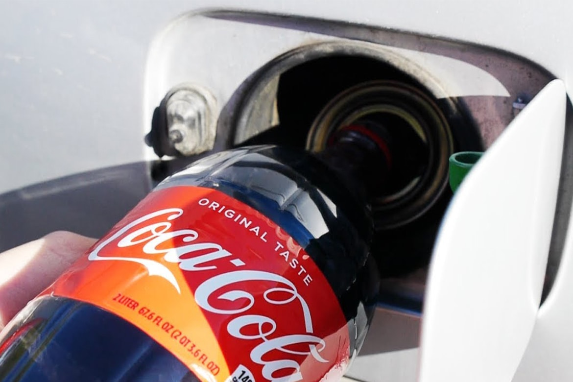 網友實測以一瓶家庭裝可樂催動汽車行駛距離