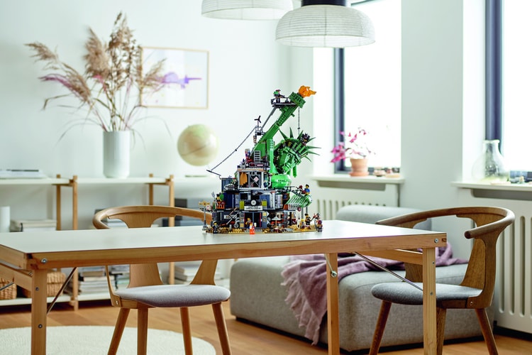 LEGO 即將推出《The LEGO Movie 2》末日鎮積木模型