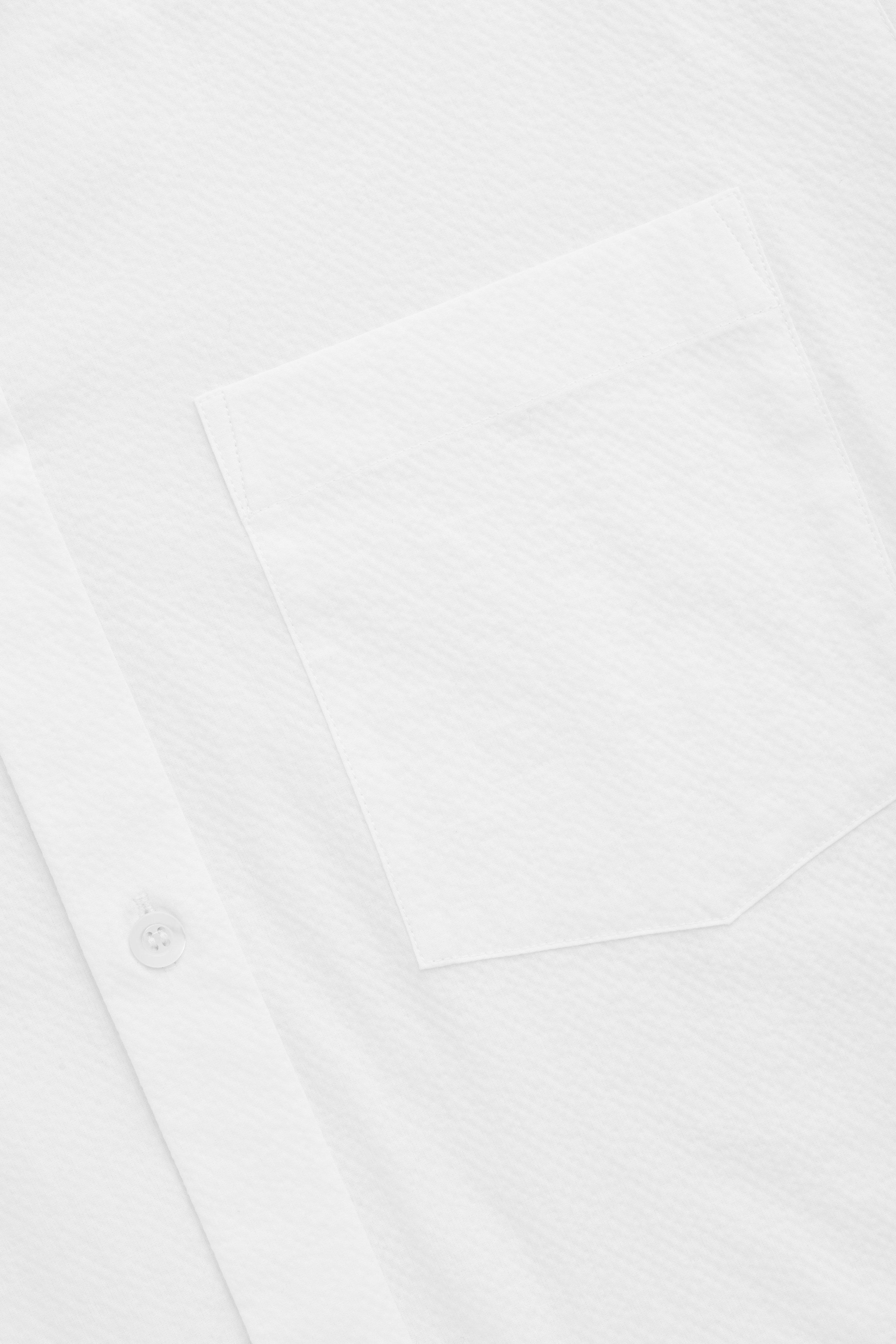 COS 推出全新 White Shirt Project 系列