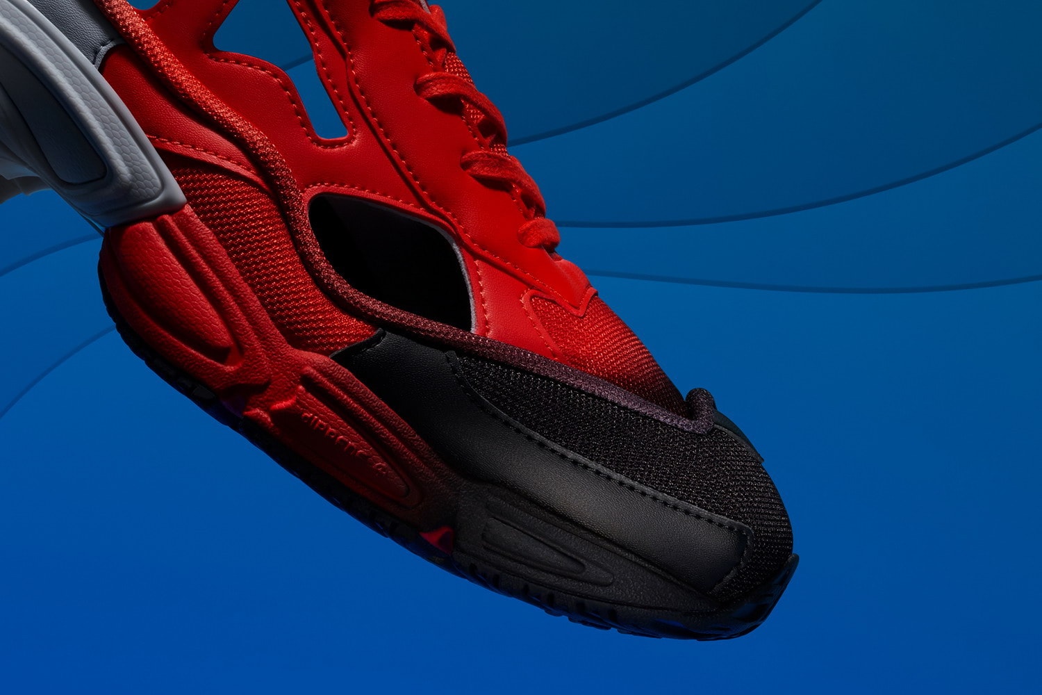 adidas by Raf Simons 2019 春夏全新 RS Detroit Runner 及 RS Ozweego Replicant 系列