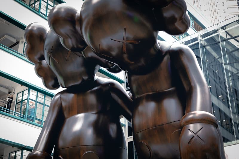 走進 HOCA 聯辦「KAWS: ALONG THE WAY」藝術作品展覽