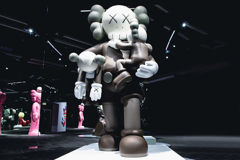 走進 HOCA 聯辦「KAWS: ALONG THE WAY」藝術作品展覽