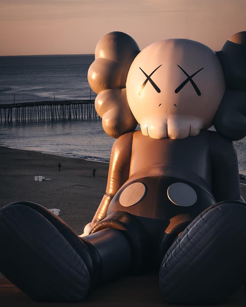 KAWS 攜巨型 COMPANION 助陣 Pharrell 最新音樂節「SOMETHING IN THE WATER」