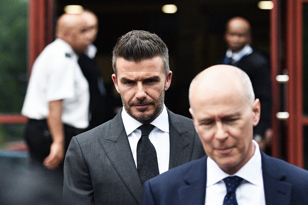 David Beckham 因开车時玩手機被禁止驾驶半年