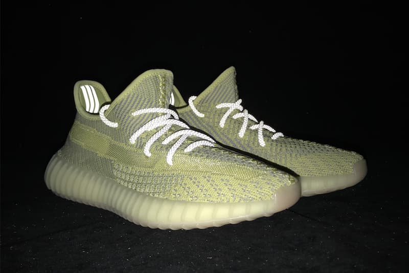 YEEZY BOOST 350 V2 全新配色「Antlia」实物諜照曝光