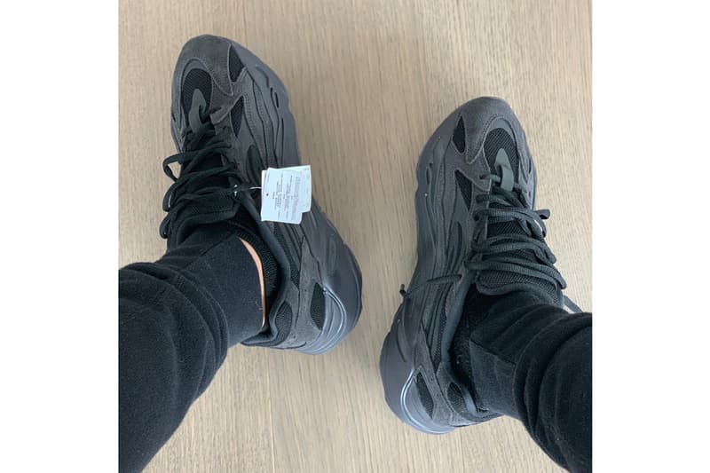 YEEZY BOOST 700 V2 黑魂配色「Vanta」實鞋曝光